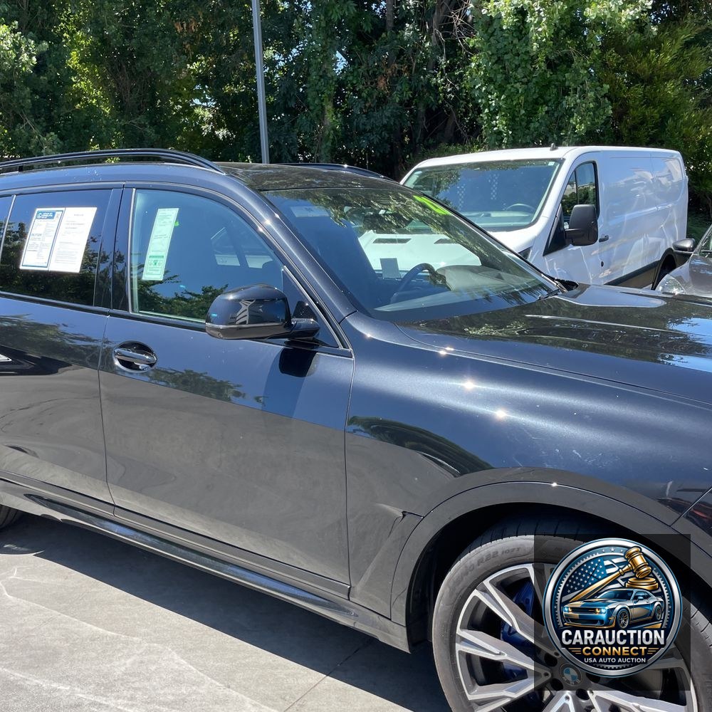 2022 BMW X7 M50i