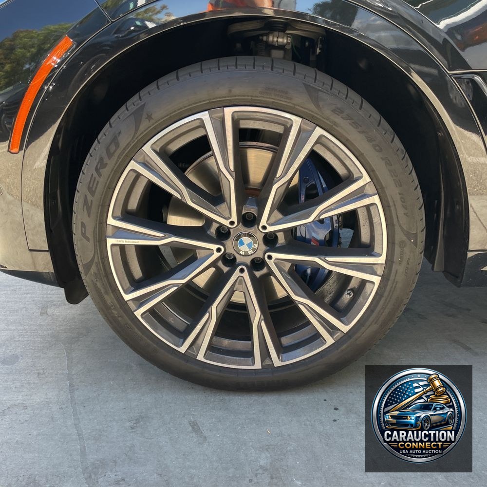 2022 BMW X7 M50i