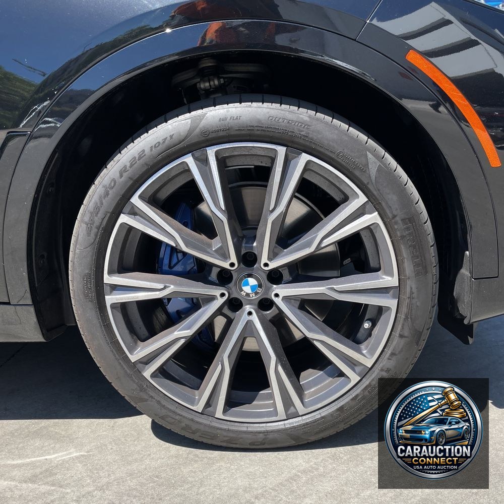 2022 BMW X7 M50i