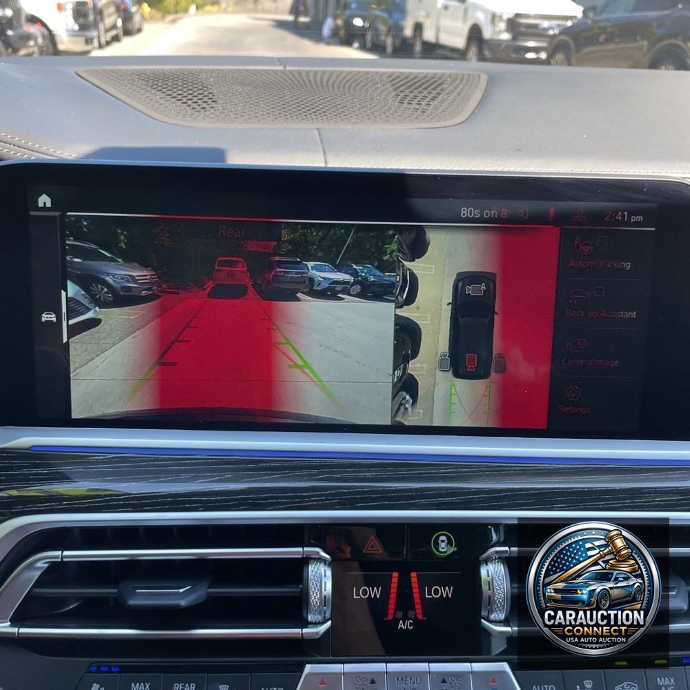 2022 BMW X7 M50i