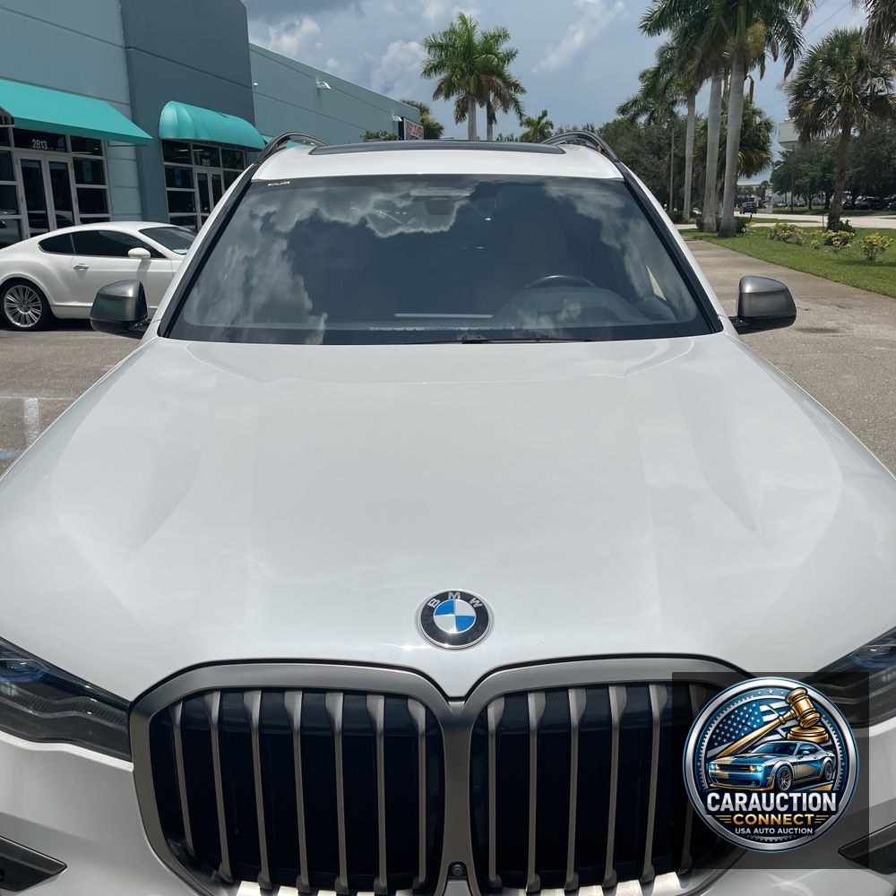 2022 BMW X7 M50i