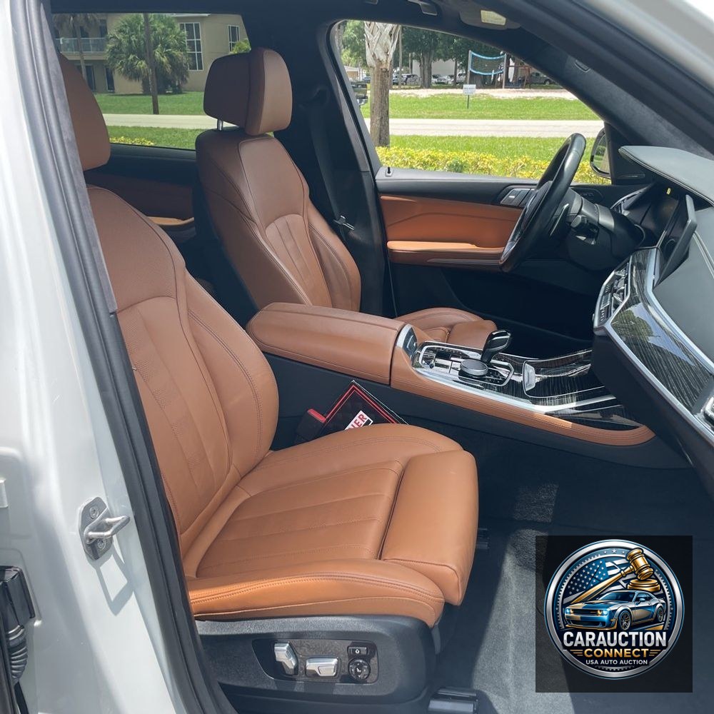 2022 BMW X7 M50i