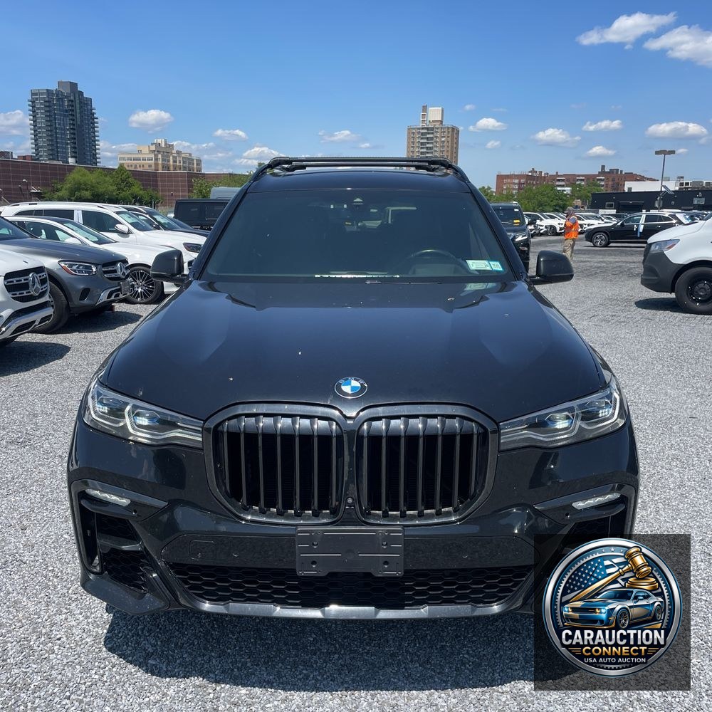 2021 BMW X7 M50i
