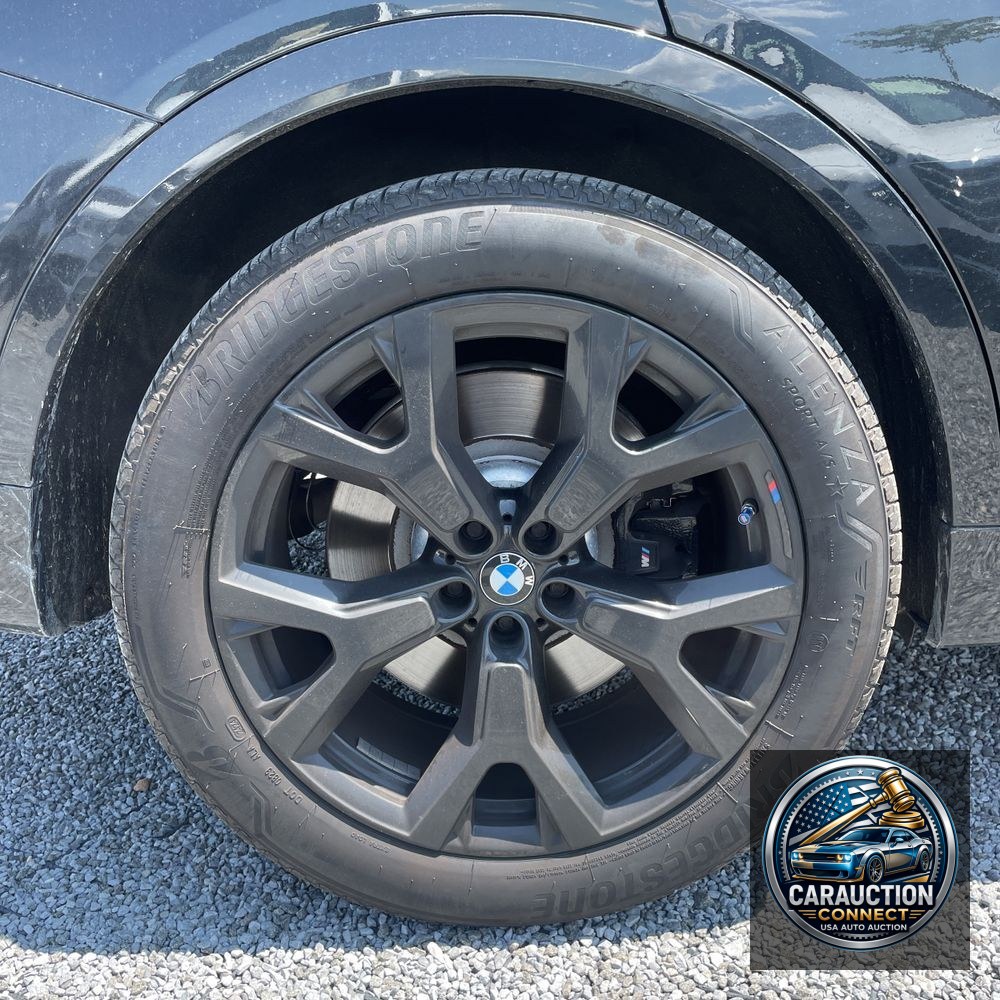 2021 BMW X7 M50i
