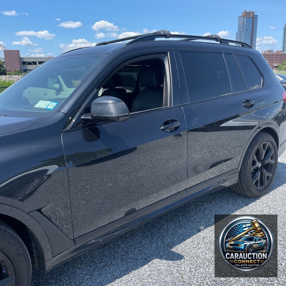 2021 BMW X7 M50i