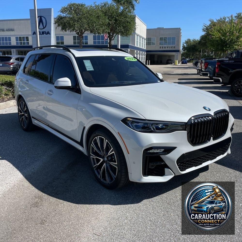 2022 BMW X7 M50i