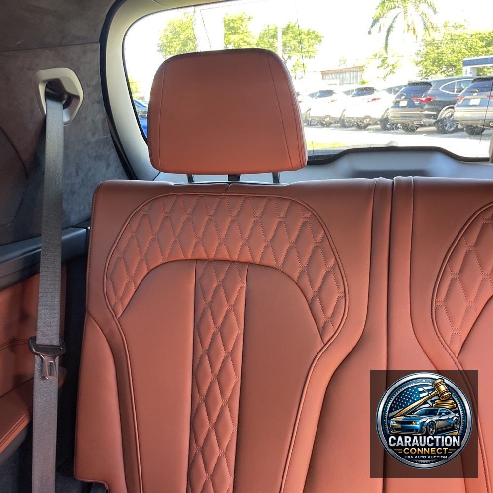 2022 BMW X7 M50i