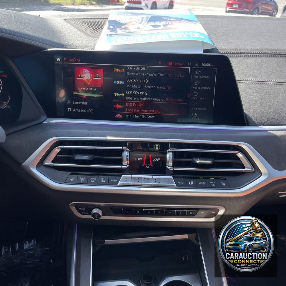 2022 BMW X7 M50i