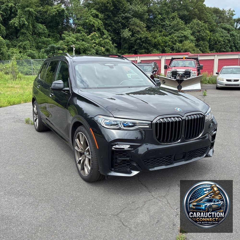 2022 BMW X7 M50i