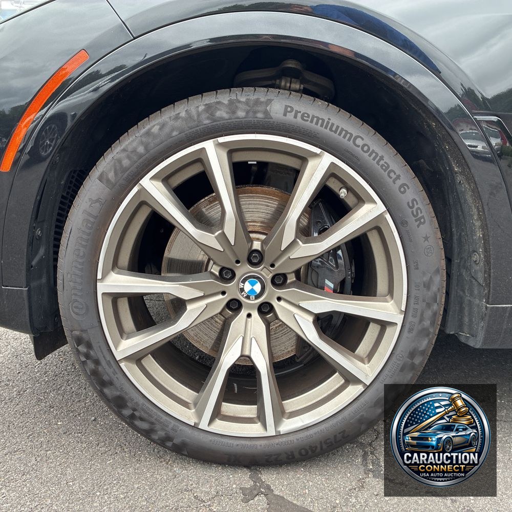 2022 BMW X7 M50i