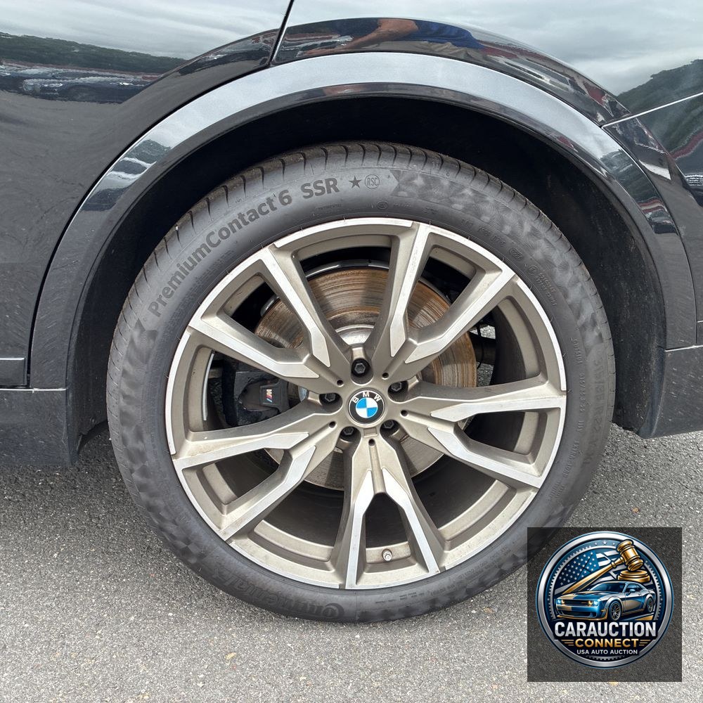 2022 BMW X7 M50i