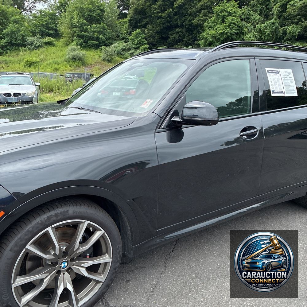 2022 BMW X7 M50i