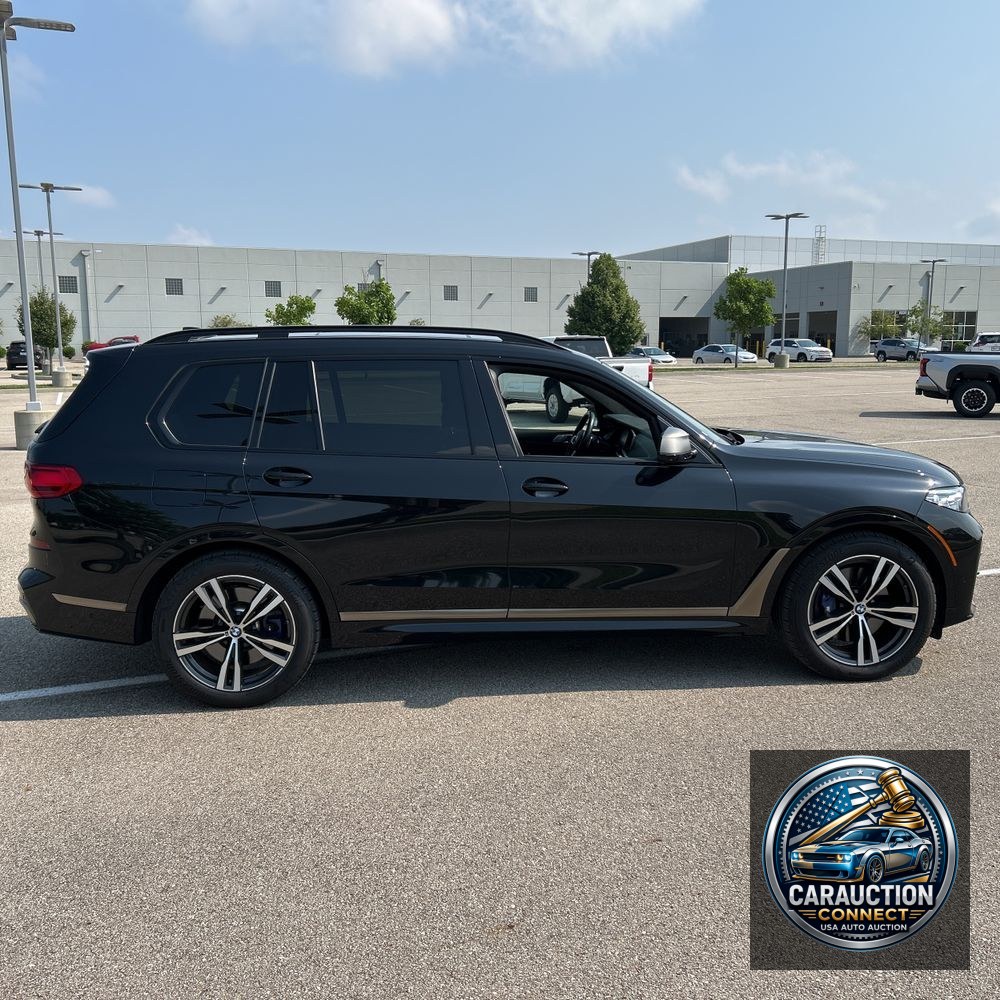 2021 BMW X7 M50i