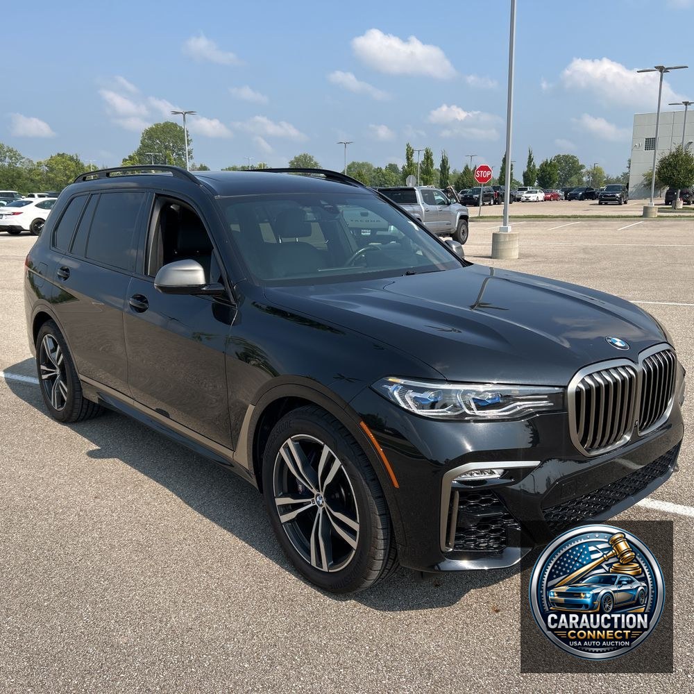 2021 BMW X7 M50i