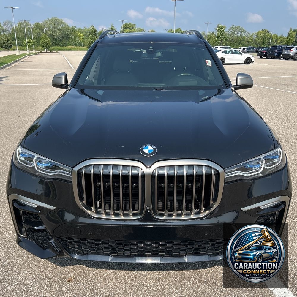 2021 BMW X7 M50i