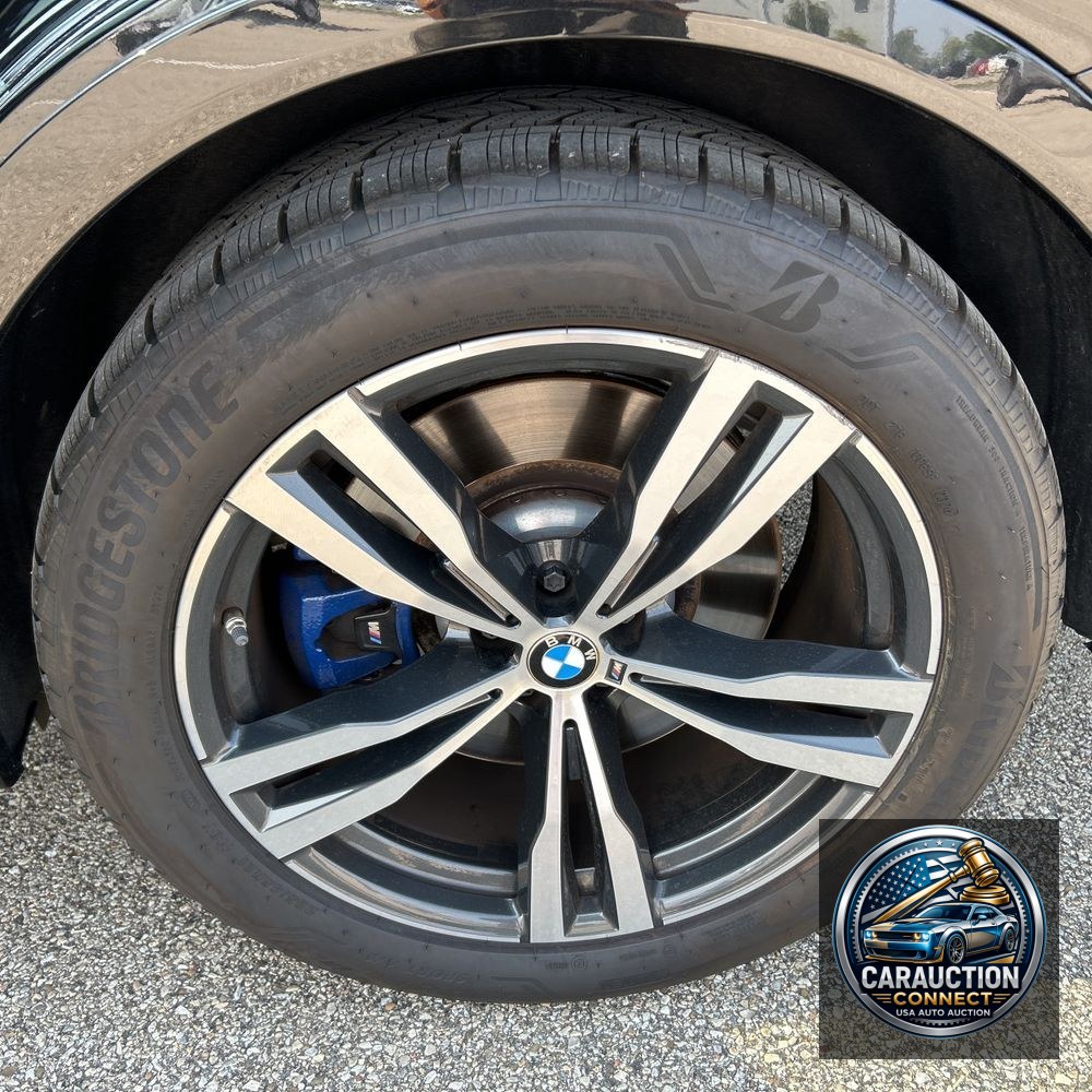 2021 BMW X7 M50i