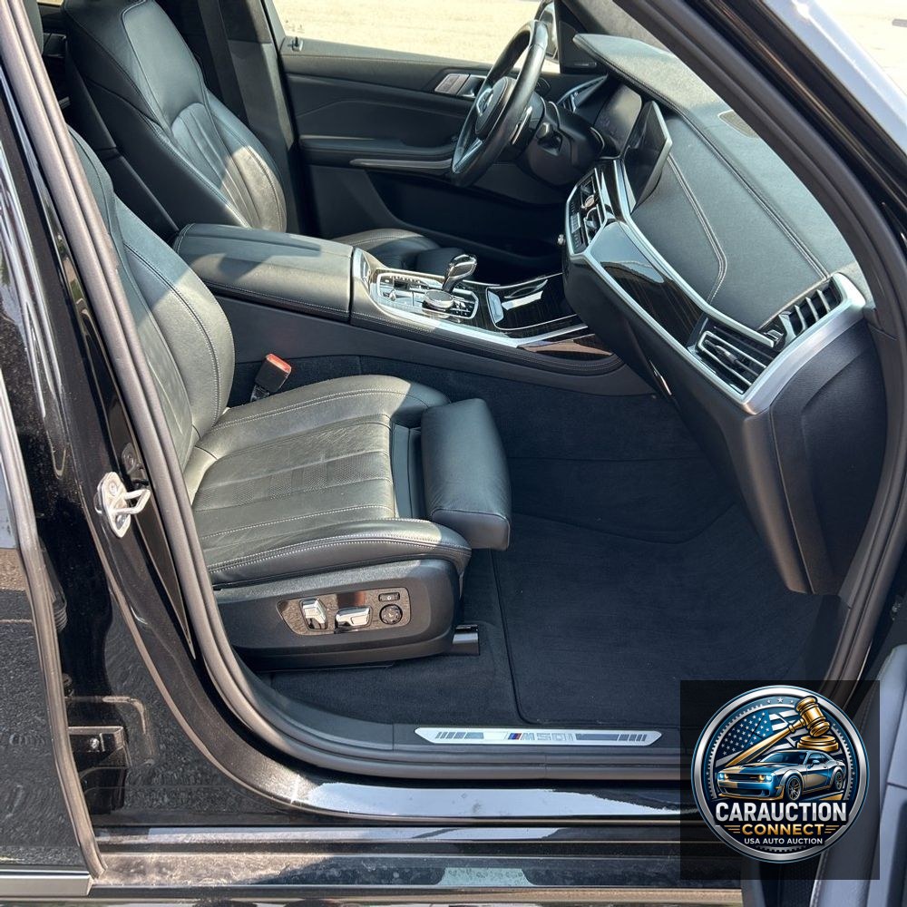2021 BMW X7 M50i