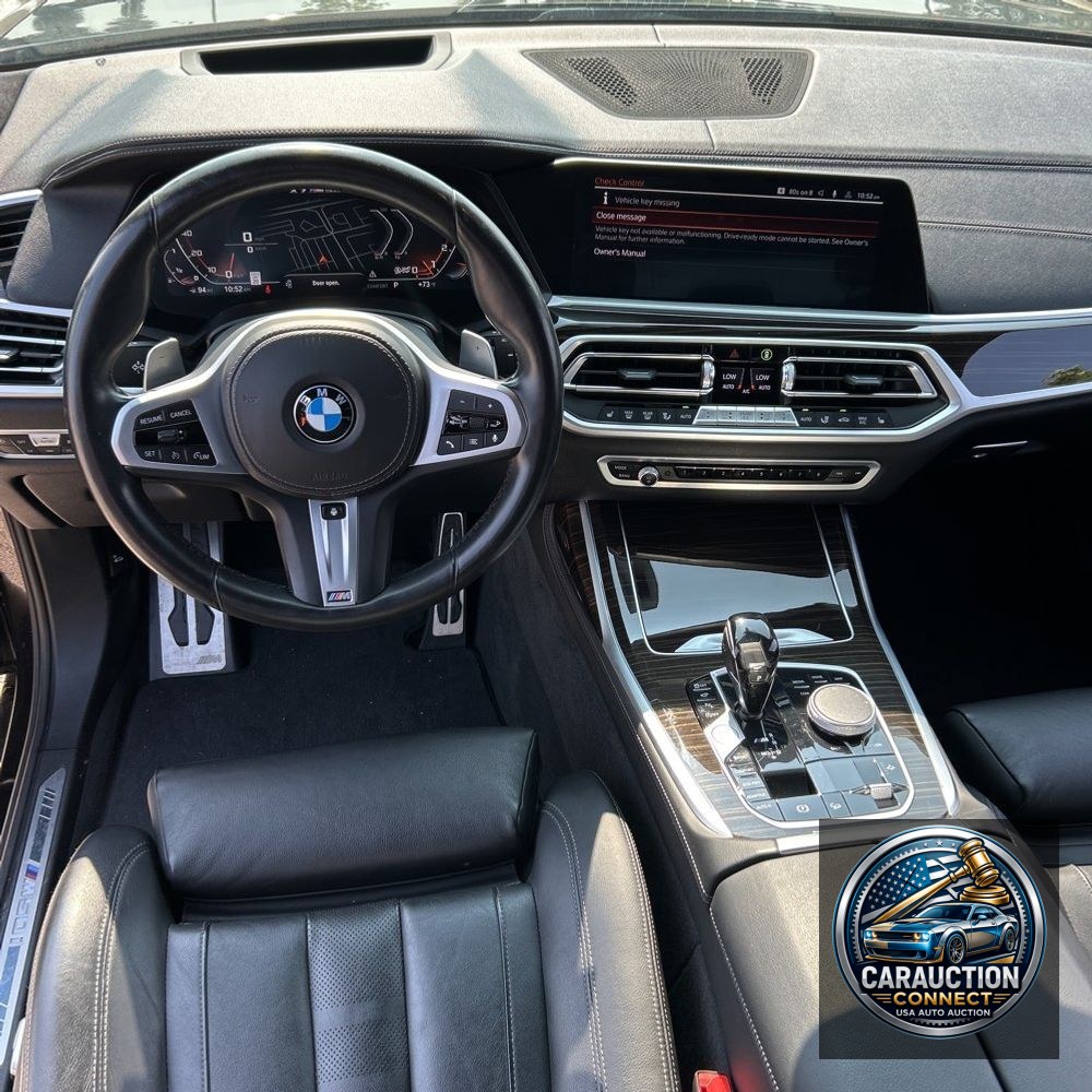 2021 BMW X7 M50i