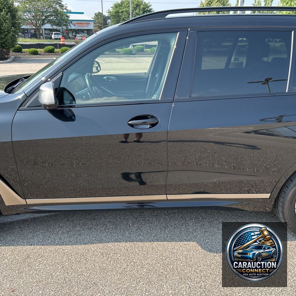 2021 BMW X7 M50i