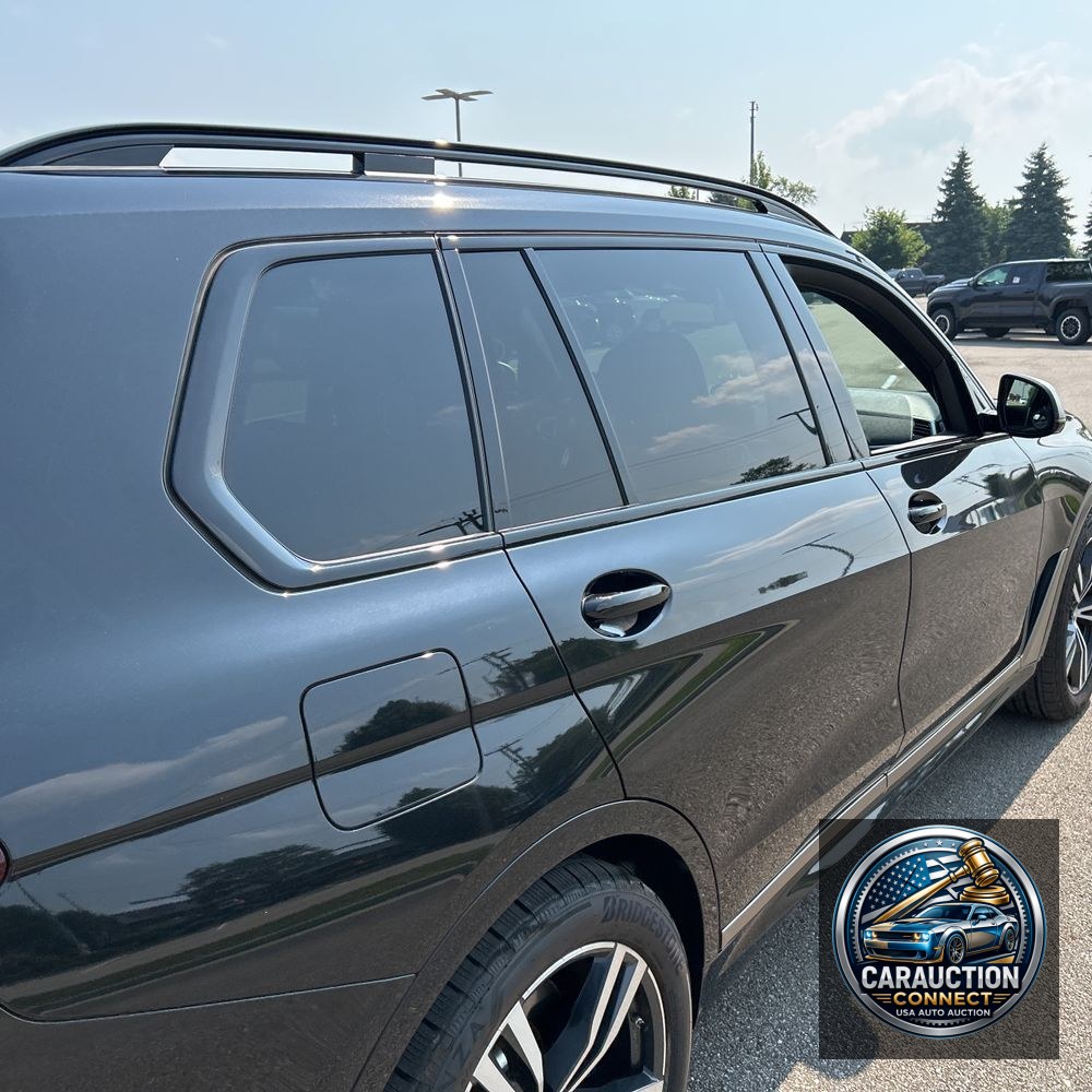 2021 BMW X7 M50i