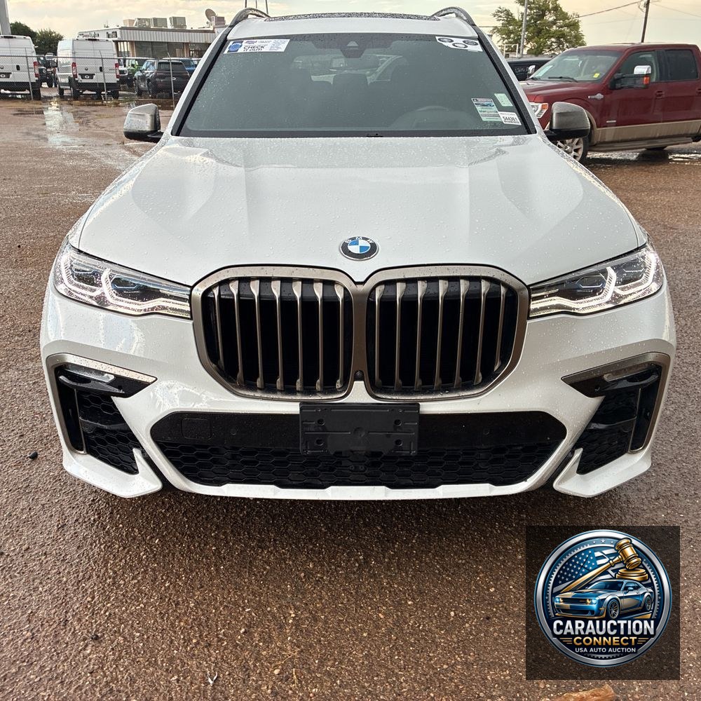2022 BMW X7 M50i