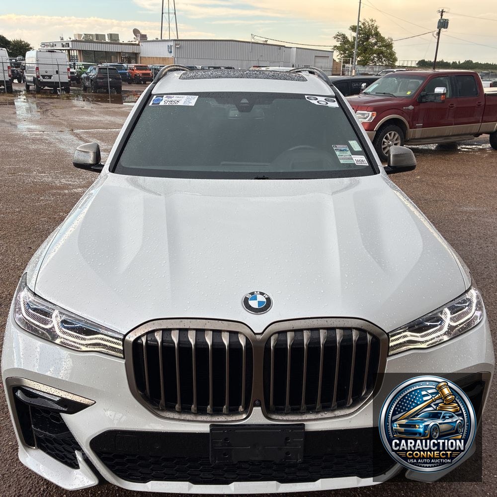 2022 BMW X7 M50i