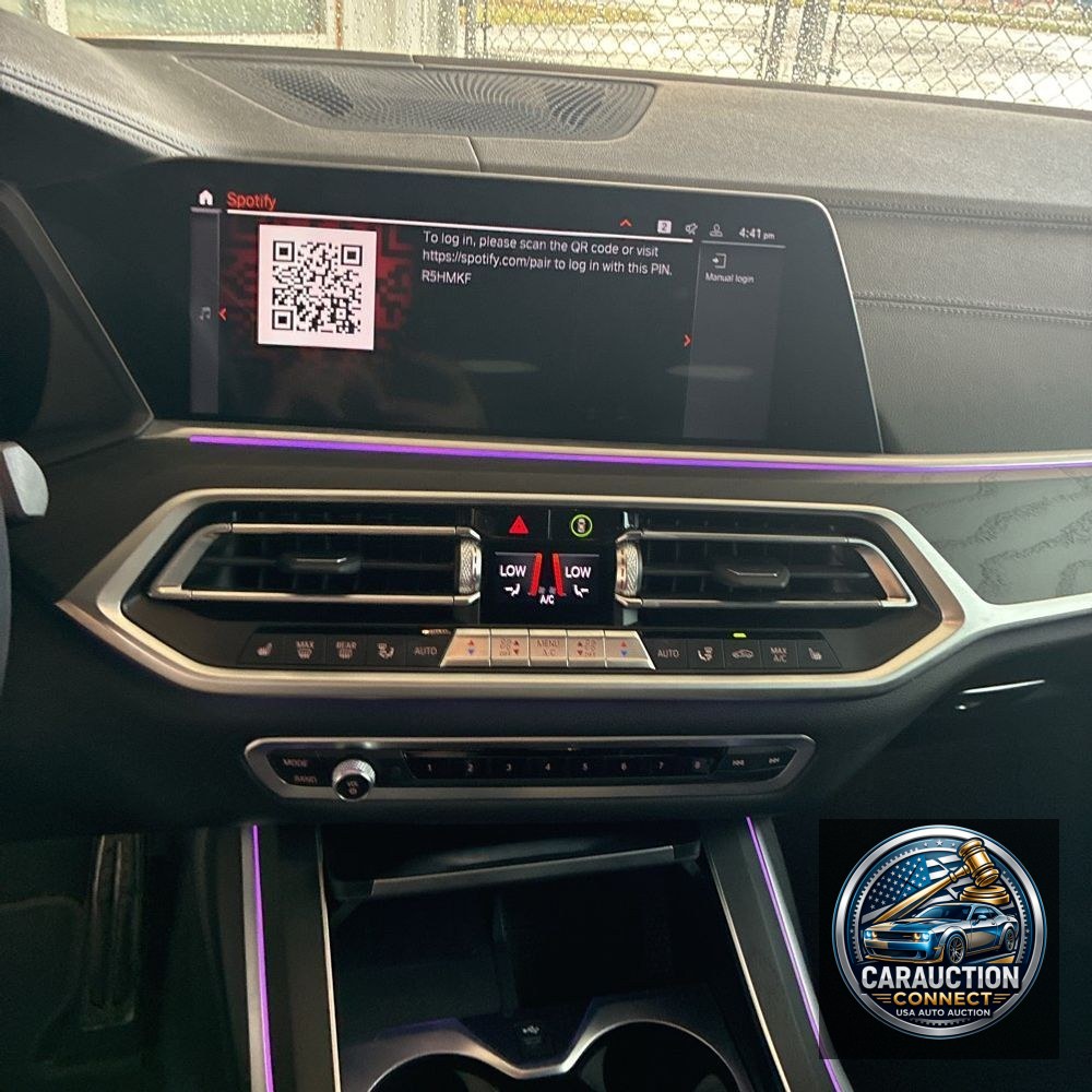 2022 BMW X7 M50i