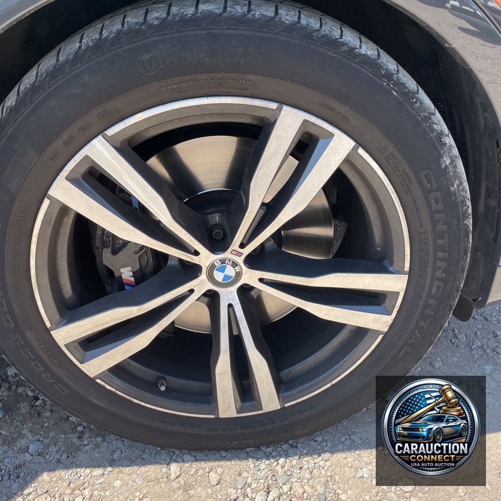 2022 BMW X7 M50i