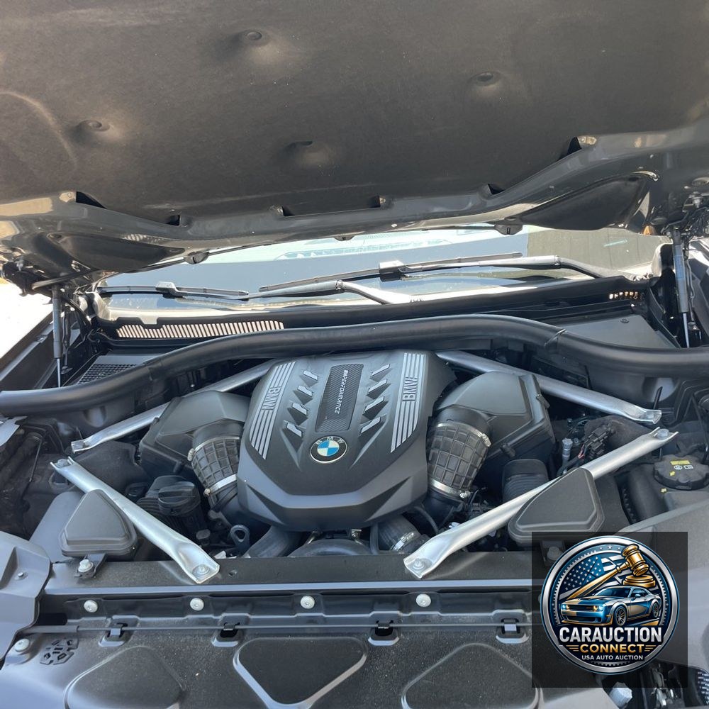 2022 BMW X7 M50i