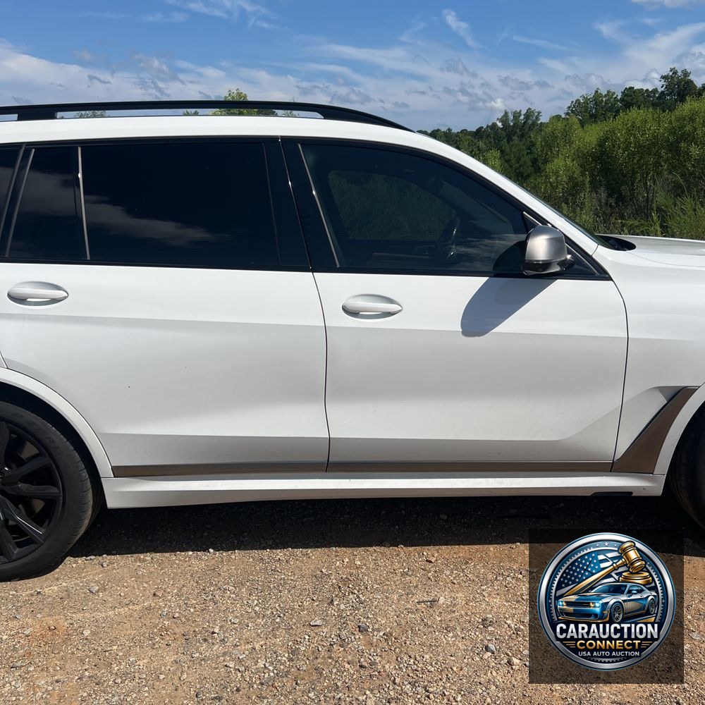 2021 BMW X7 M50i