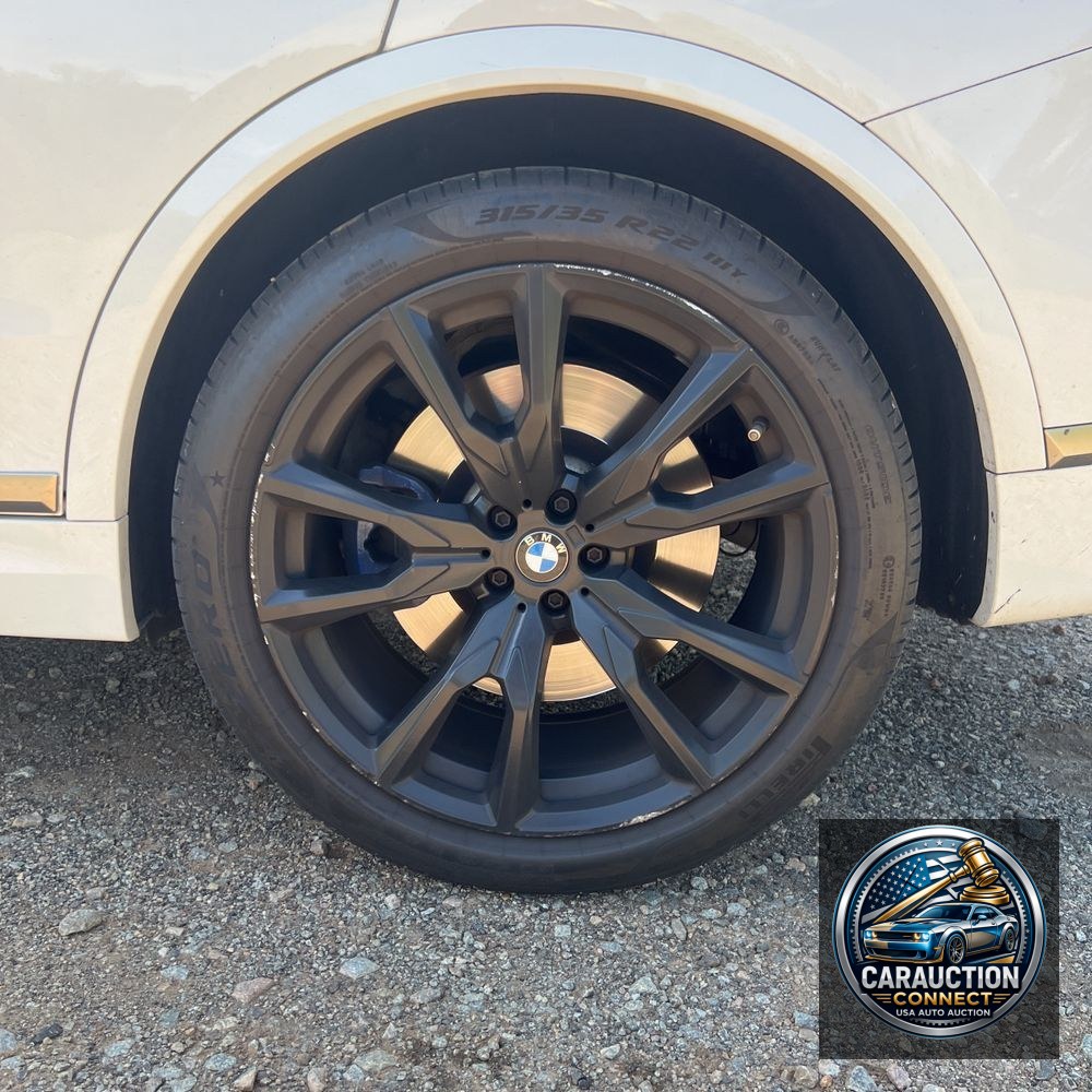 2021 BMW X7 M50i