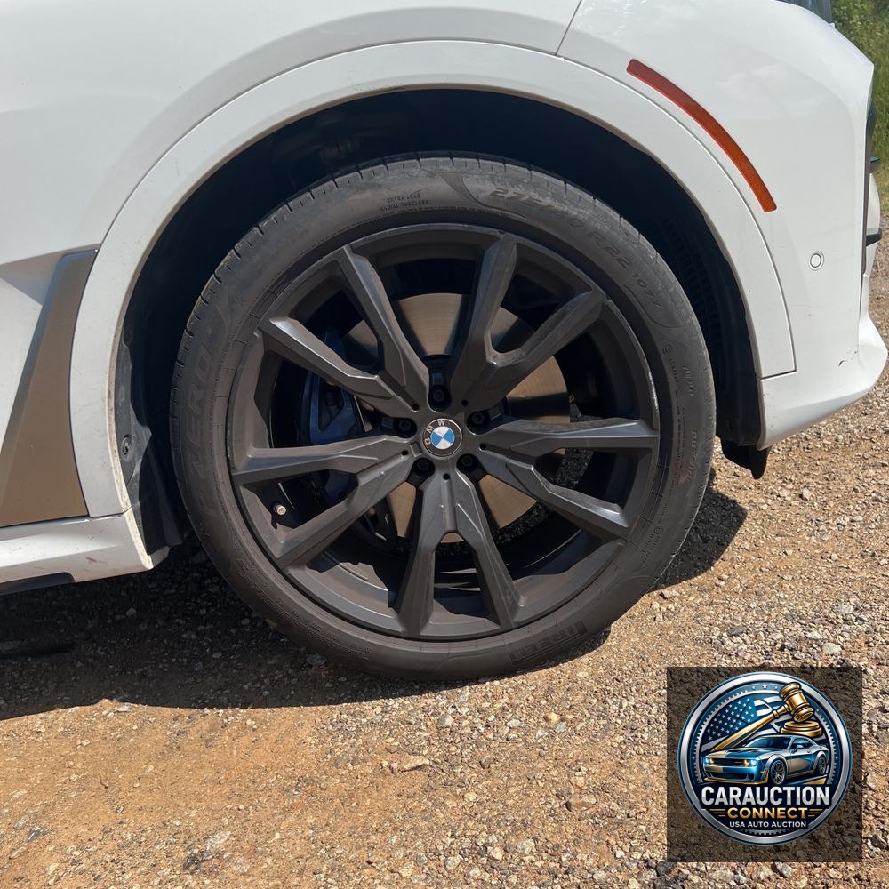 2021 BMW X7 M50i