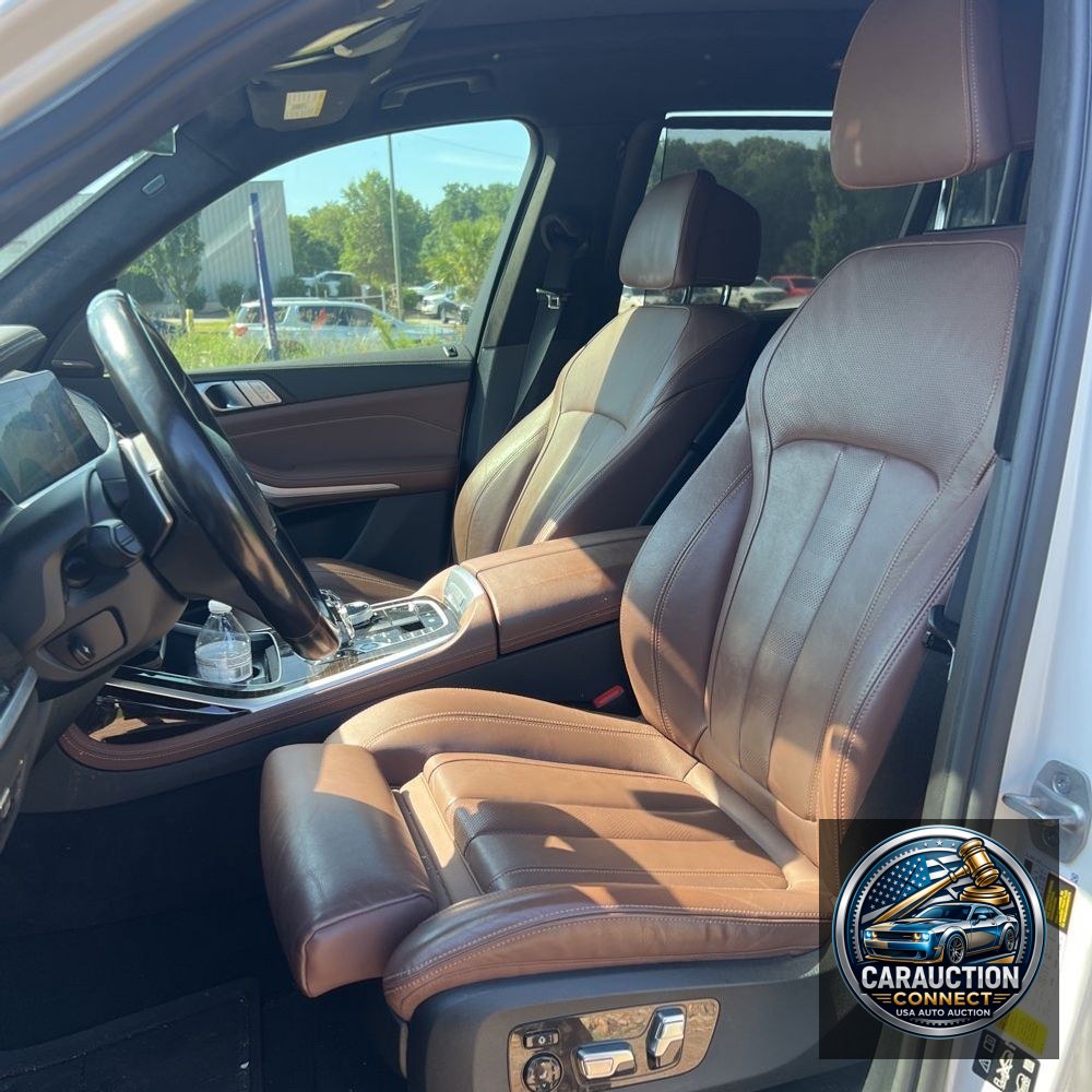 2021 BMW X7 M50i