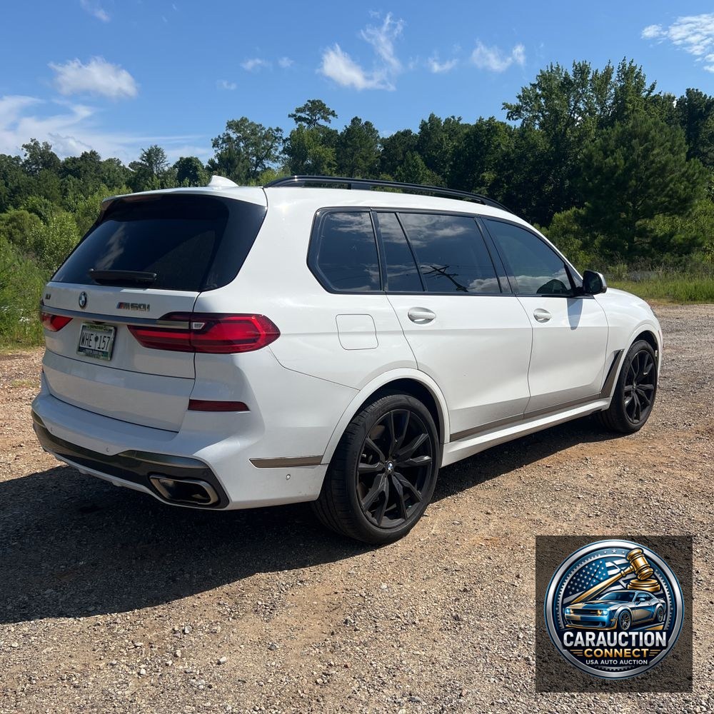 2021 BMW X7 M50i