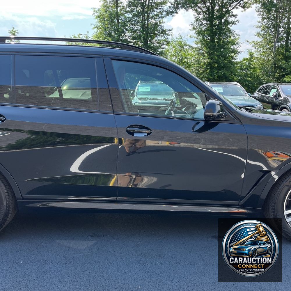 2022 BMW X7 M50i