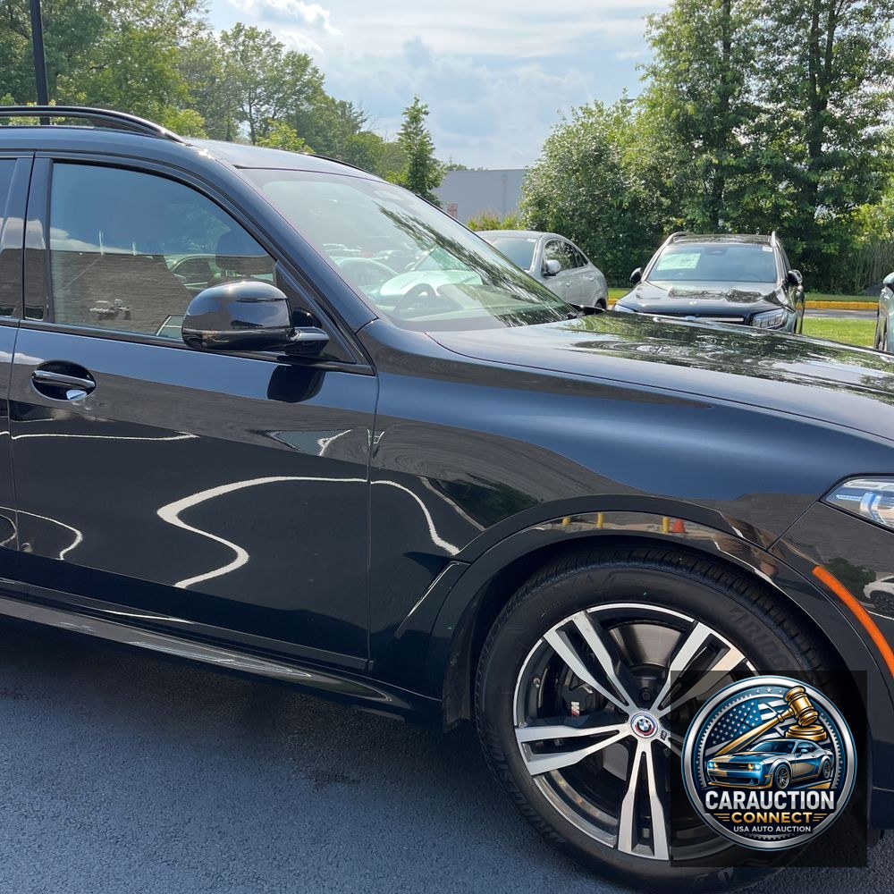 2022 BMW X7 M50i
