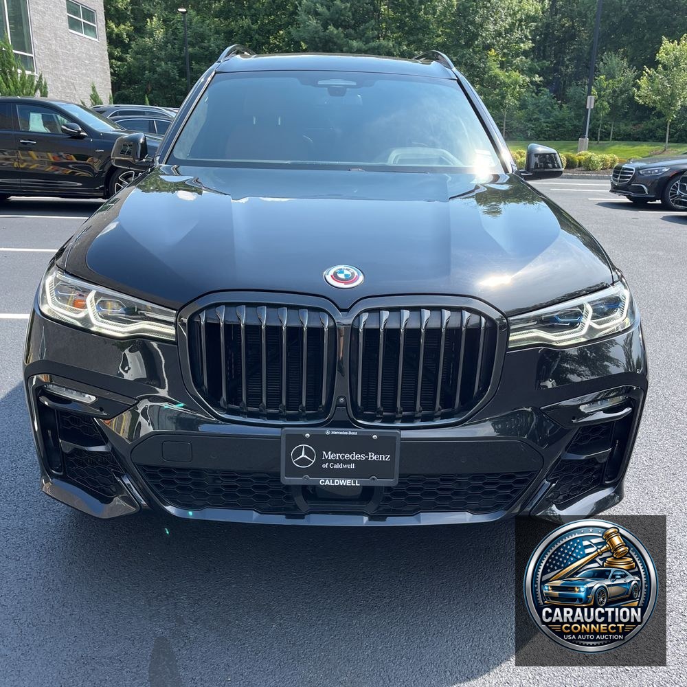 2022 BMW X7 M50i