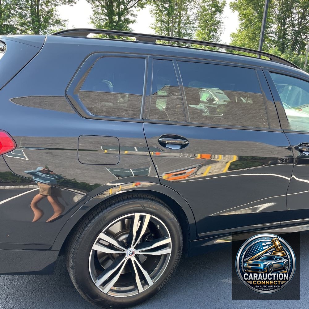 2022 BMW X7 M50i