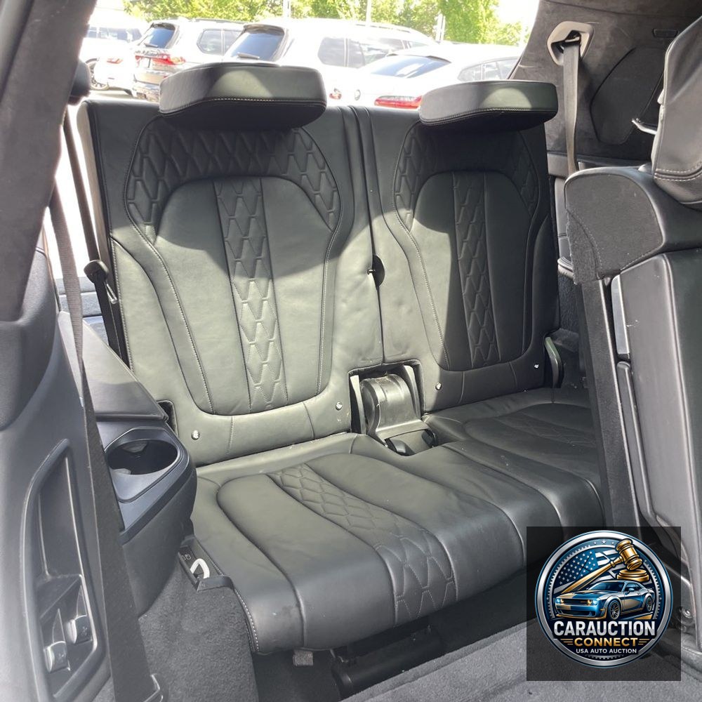 2022 BMW X7 ALPINA XB7