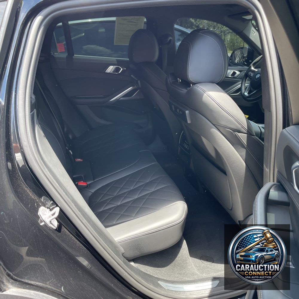 2023 BMW X6 XDrive40i