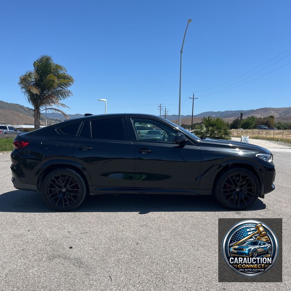 2022 BMW X6 M50i