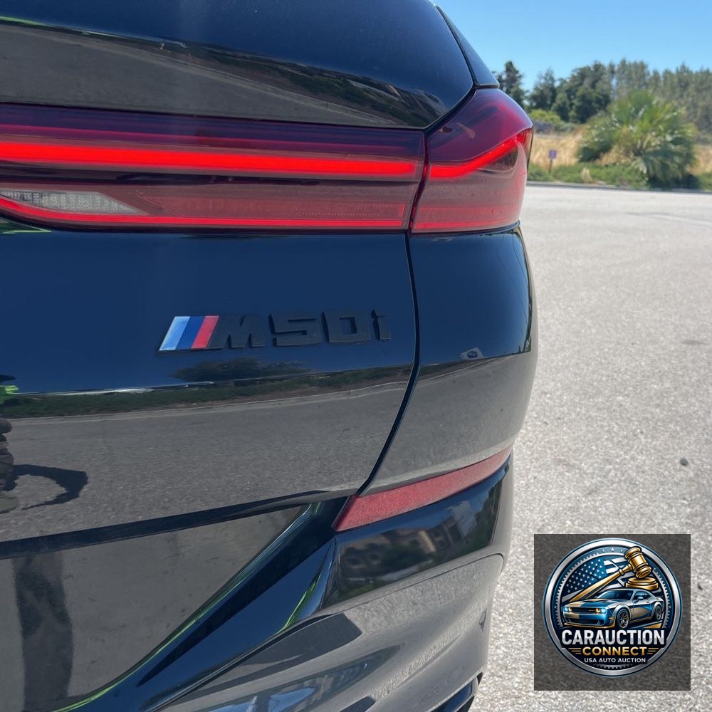 2022 BMW X6 M50i
