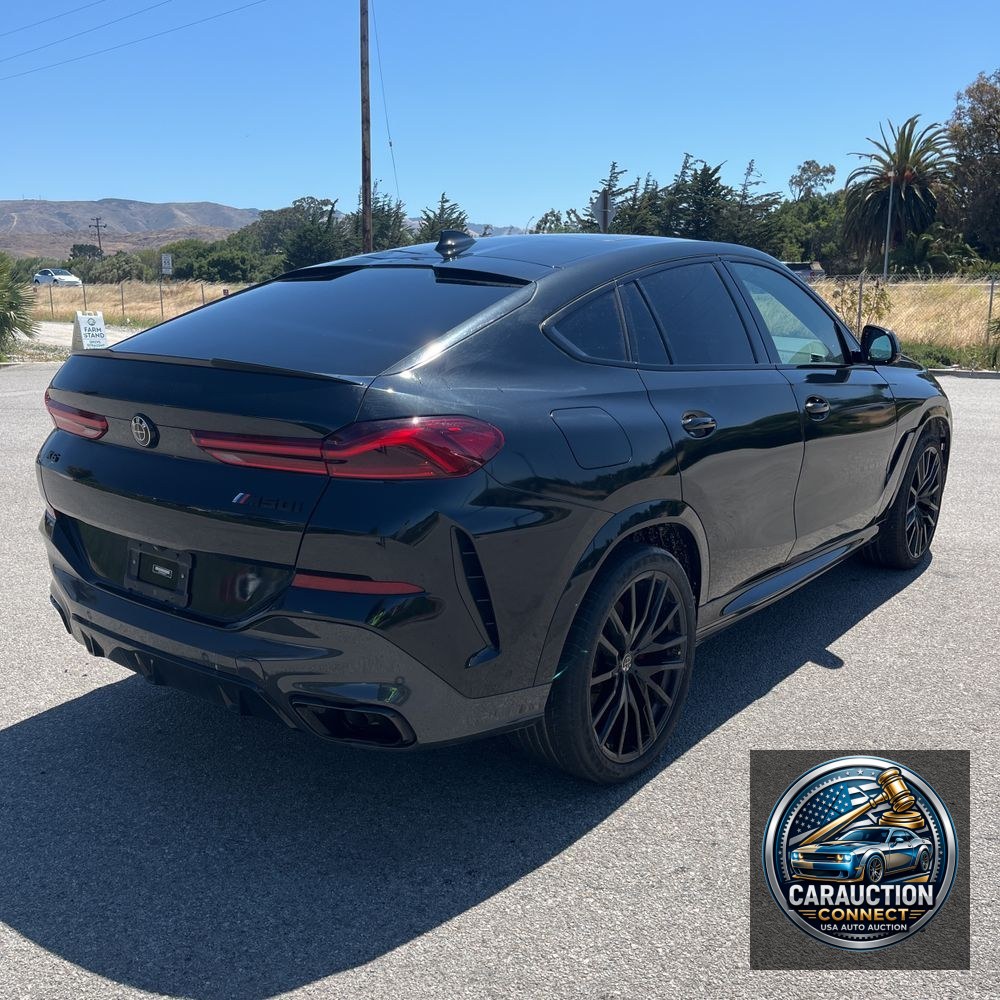 2022 BMW X6 M50i