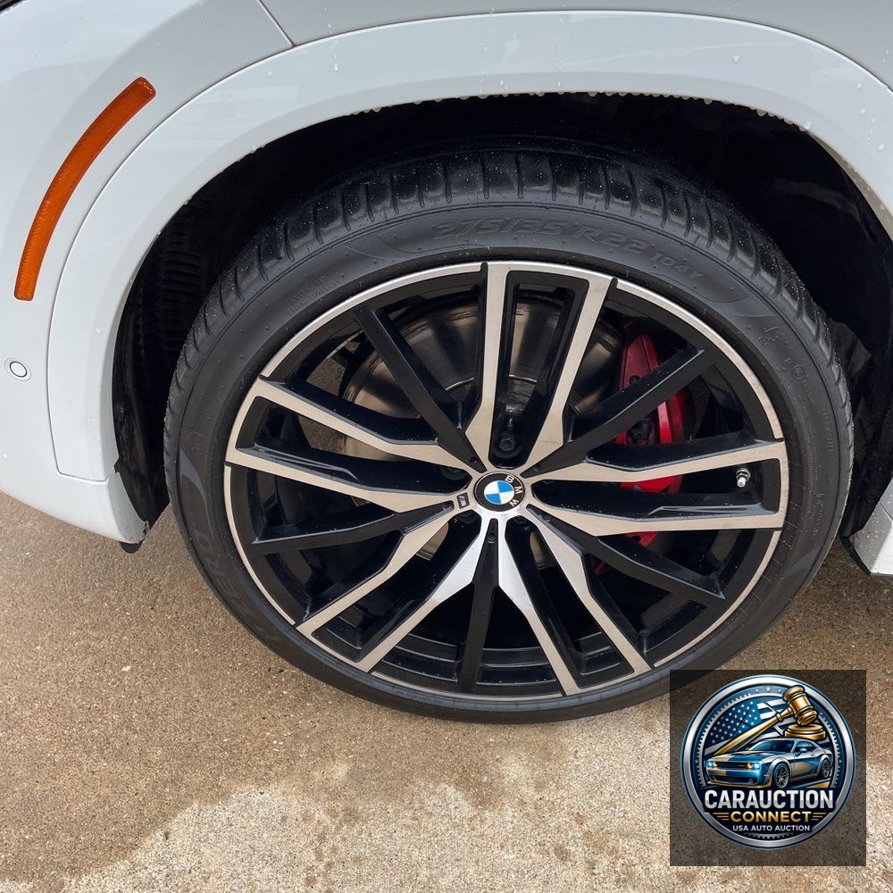 2022 BMW X6 M50i