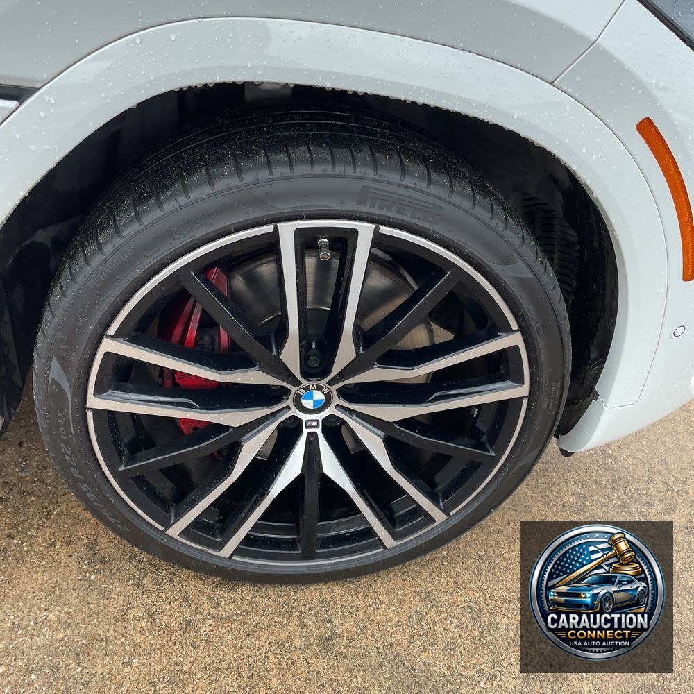 2022 BMW X6 M50i