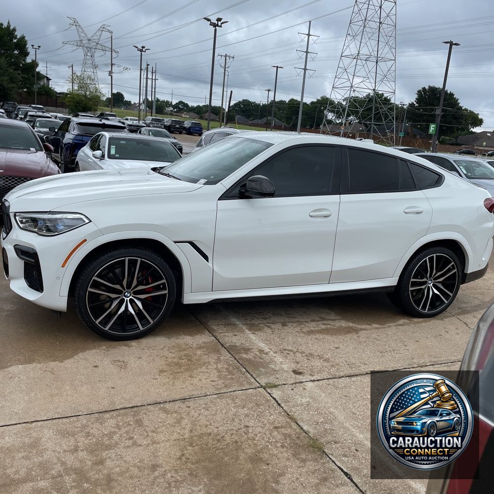 2022 BMW X6 M50i