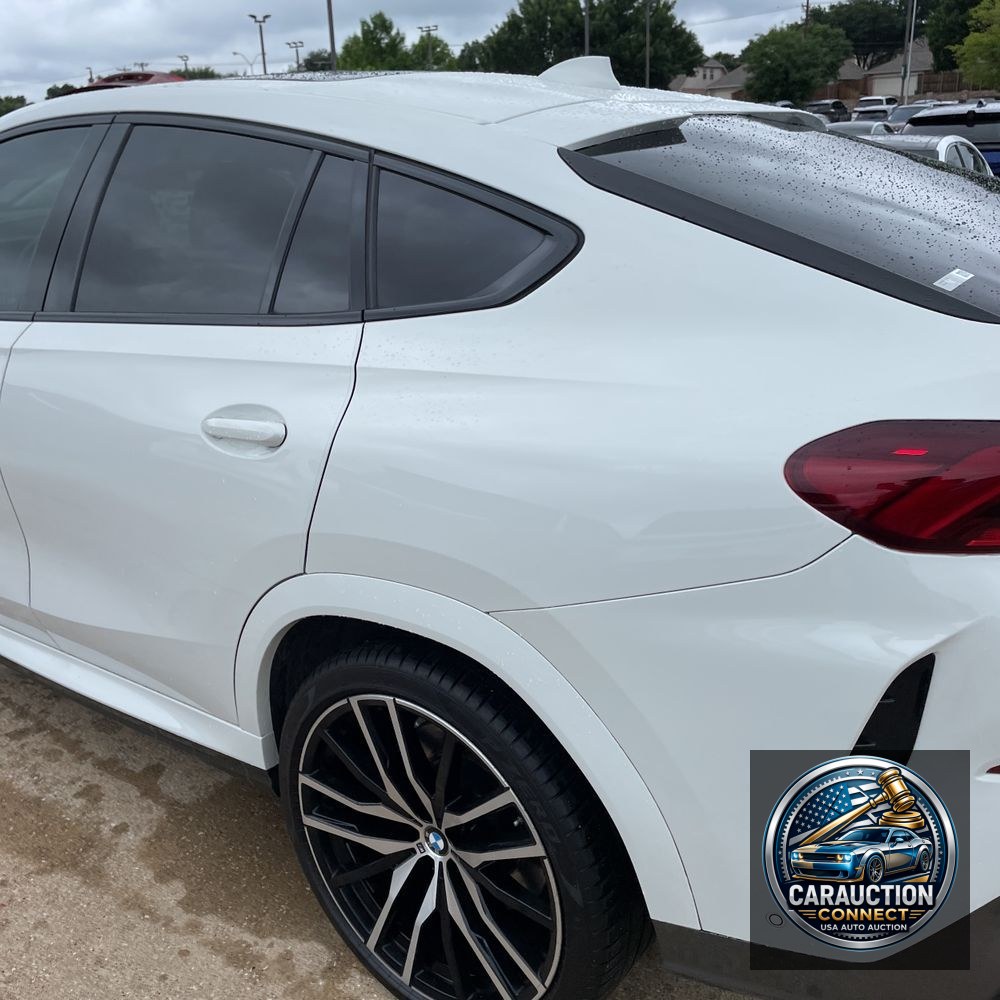 2022 BMW X6 M50i