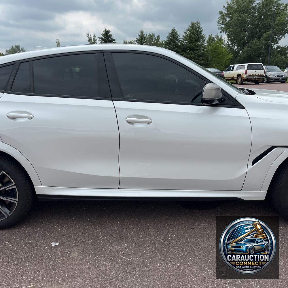 2020 BMW X6 M50i