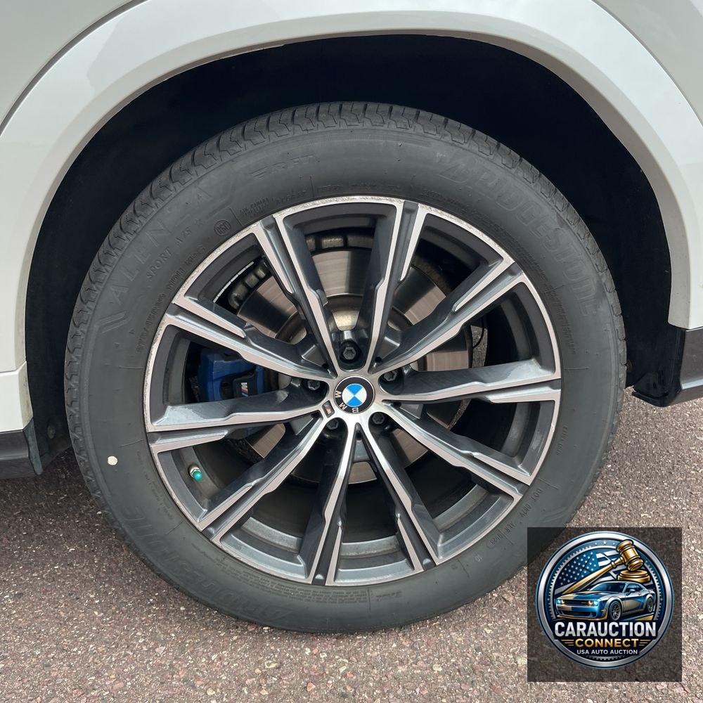 2020 BMW X6 M50i