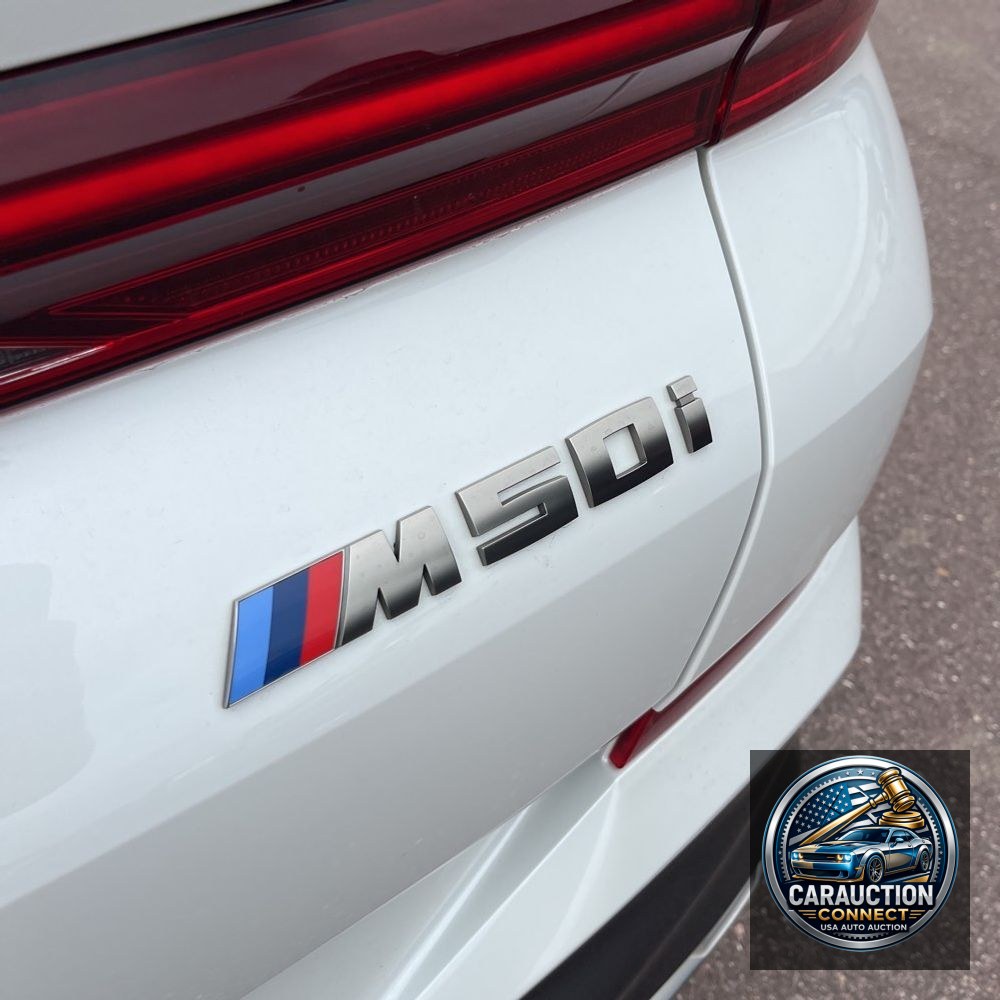2020 BMW X6 M50i